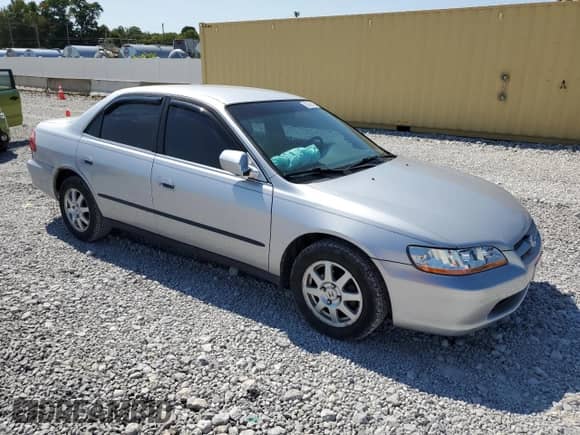 2000 Honda Accord LX с VIN 1HGCG6655YA068459, выставлен на аукционе Copart как лот 80066195 с пробегом 147 266 миль миль и Списание • Salvage title. История ставок и продаж доступна на DreamBid. Изображение 4.