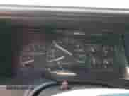 1998 Chevrolet Tahoe z VIN 1GNEC13R4WR131926, wystawiony jako Copart lot #61548494 z przebiegiem 354 592 mil mil oraz Szkoda całkowita • Salvage title. Historia ofert i sprzedaży dostępna na DreamBid. Obrazek 9.