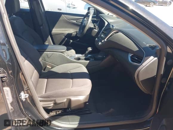 2024 Chevrolet Malibu LT с VIN 1G1ZD5ST9RF129941, выставлен на аукционе IAAI как лот 43495535 с пробегом 48 061 миль миль и . История ставок и продаж доступна на DreamBid. Изображение 5.