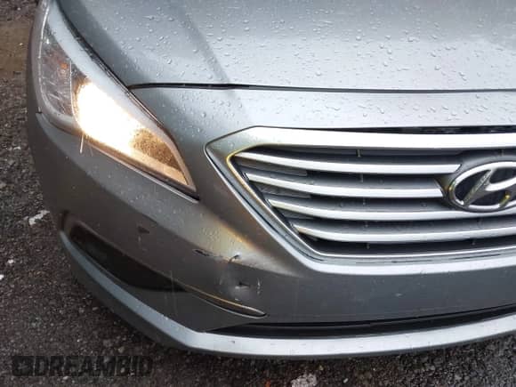 2016 Hyundai Sonata SE с VIN 5NPE24AF8GH405417, выставлен на аукционе IAAI как лот 42444332 с пробегом 92 182 миль миль и . История ставок и продаж доступна на DreamBid. Изображение 18.