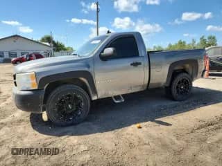 2007 Chevrolet Silverado 1500 Work Truck with VIN 1GCEC14X37Z650389, listed as a Copart auction lot 70884175 with 172,379 mi miles and Salvage title. Bid and sale history available at DreamBid. Image 1.
