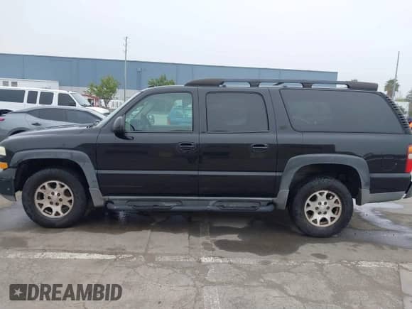 2002 Chevrolet Suburban Z71 с VIN 3GNFK16T12G354322, выставлен на аукционе IAAI как лот 41646865 с пробегом 229 700 миль миль и . История ставок и продаж доступна на DreamBid. Изображение 14.