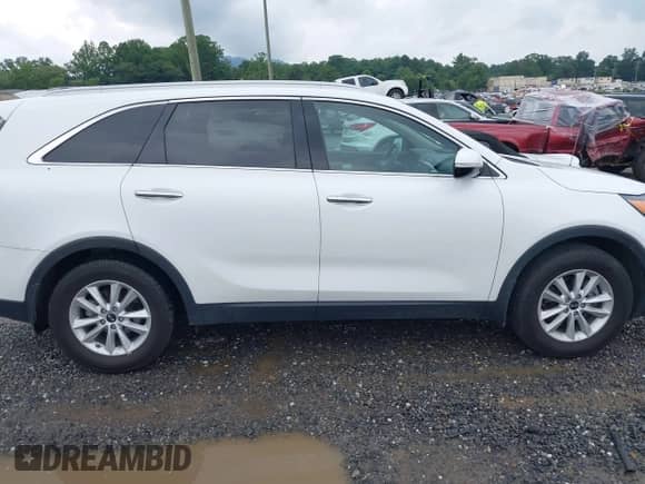 2020 Kia Sorento LX с VIN 5XYPG4A34LG650975, выставлен на аукционе IAAI как лот 42814696 с пробегом 79 970 миль миль и . История ставок и продаж доступна на DreamBid. Изображение 13.