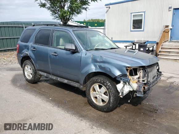 2011 Ford Escape XLT с VIN 1FMCU9DG9BKB77131, выставлен на аукционе Copart как лот 81254345 с пробегом 114 438 миль миль и Списание • Salvage title. История ставок и продаж доступна на DreamBid. Изображение 4.