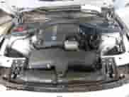 2013 BMW 3 Series 328i xDrive z VIN WBA3B3G58DNR79816, wystawiony jako IAAI lot #42303325 z przebiegiem 83 265 mil mil oraz . Historia ofert i sprzedaży dostępna na DreamBid. Obrazek 10.