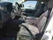 2021 Toyota Tundra SR5 z VIN 5TFUY5F12MX044652, wystawiony jako Copart lot #85121455 z przebiegiem 60 761 mil mil oraz Szkoda całkowita • Salvage title. Historia ofert i sprzedaży dostępna na DreamBid. Obrazek 7.