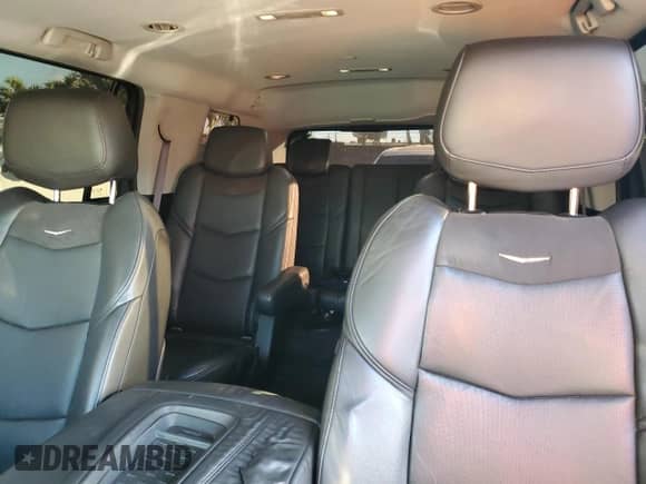 2015 Cadillac Escalade с VIN 1GYS3LKJ8FR747349, выставлен на аукционе Copart как лот 87758605 с пробегом 195 325 миль миль и Чистый • Clean title. История ставок и продаж доступна на DreamBid. Изображение 10.