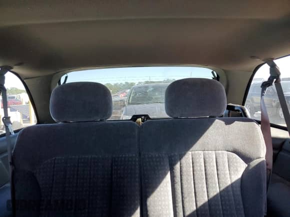 1999 Chevrolet Blazer LS с VIN 1GNCS18W4XK190199, выставлен на аукционе Copart как лот 81499174 с пробегом 161 229 миль миль и Списание • Salvage title. История ставок и продаж доступна на DreamBid. Изображение 10.