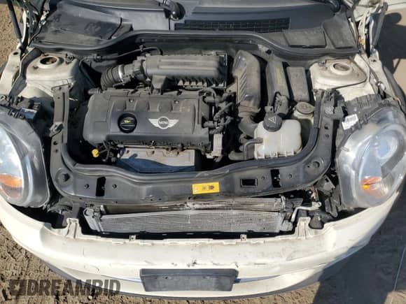 2012 MINI Hardtop с VIN WMWSU3C52CT260986, выставлен на аукционе Copart как лот 81976875 с пробегом 130 257 миль миль и Списание • Salvage title. История ставок и продаж доступна на DreamBid. Изображение 11.