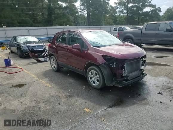 2017 Chevrolet Trax LS z VIN 3GNCJKSB7HL205485, wystawiony jako Copart lot #83846435 z przebiegiem 93 115 mil mil oraz Szkoda całkowita • Salvage title. Historia ofert i sprzedaży dostępna na DreamBid. Obrazek 15.