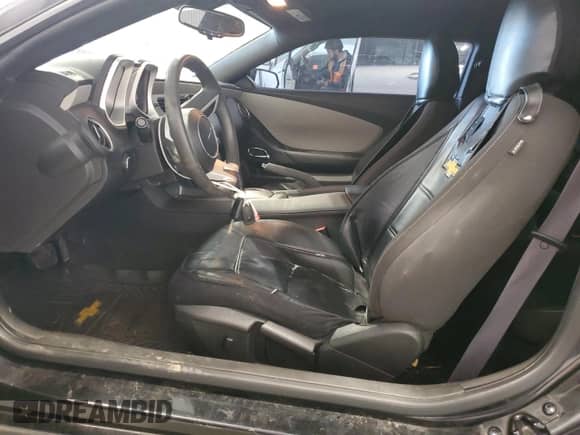 2011 Chevrolet Camaro 2LS с VIN 2G1FA1ED6B9155470, выставлен на аукционе Copart как лот 82600925 с пробегом 207 215 миль миль и Списание • Salvage title. История ставок и продаж доступна на DreamBid. Изображение 7.