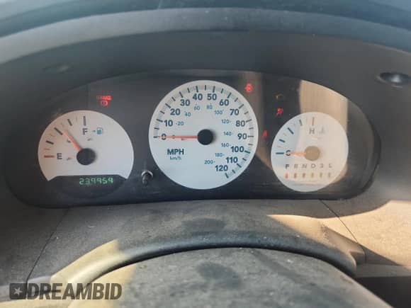 2006 Dodge Caravan SE with VIN 1D4GP25BX6B629913, listed as a Copart auction lot 71720475 with 239,959 mi miles and Salvage title. Bid and sale history available at DreamBid. Image 9.