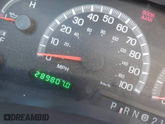 2003 Ford F-150 XLT z VIN 1FTRW08L43KA58318, wystawiony jako IAAI lot #43262347 z przebiegiem 289 807 mil mil oraz . Historia ofert i sprzedaży dostępna na DreamBid. Obrazek 15.