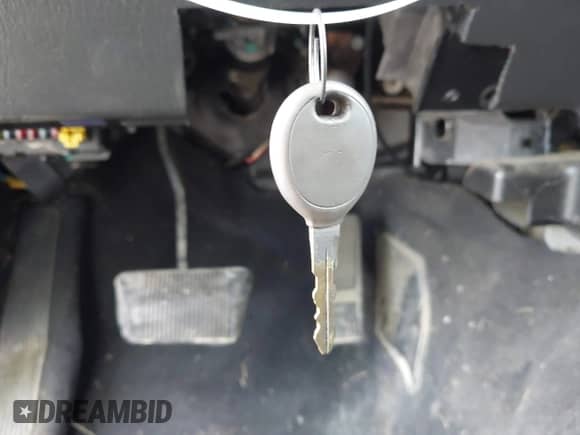 2002 Jeep Grand Cherokee Overland с VIN 1J8GW68J72C281625, выставлен на аукционе IAAI как лот 42605884 с пробегом 211 101 миль миль и . История ставок и продаж доступна на DreamBid. Изображение 11.