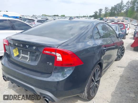 2017 Volvo S60 Dynamic с VIN YV126MFL8H2425928, выставлен на аукционе IAAI как лот 41994829 с пробегом 74 040 миль миль и . История ставок и продаж доступна на DreamBid. Изображение 4.