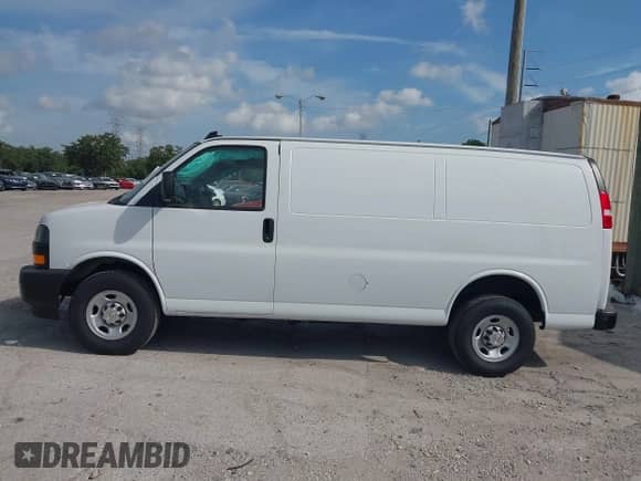 2024 Chevrolet Express Cargo with VIN 1GCWGAF72R1195073, listed as a IAAI auction lot 42083671 with 4,690 mi miles and . Bid and sale history available at DreamBid. Image 15.
