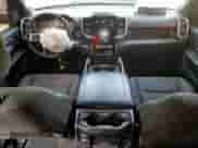 2020 Ram 1500 Big Horn z VIN 1C6RREFG2LN338139, wystawiony jako Copart lot #48244545 z przebiegiem 83 169 mil mil oraz Nie do naprawy • Non repairable. Historia ofert i sprzedaży dostępna na DreamBid. Obrazek 8.