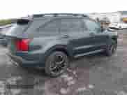 2022 Kia Sorento SX with VIN 5XYRKDLF9NG075953, listed as a IAAI auction lot 40406528 with 100,146 mi miles and . Bid and sale history available at DreamBid. Image 4.