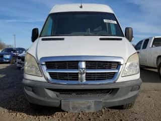 2008 Dodge Sprinter with VIN WD0PE745885300034, listed as a Copart auction lot 44060515 with 189,513 mi miles and Salvage title. Bid and sale history available at DreamBid. Image 5.