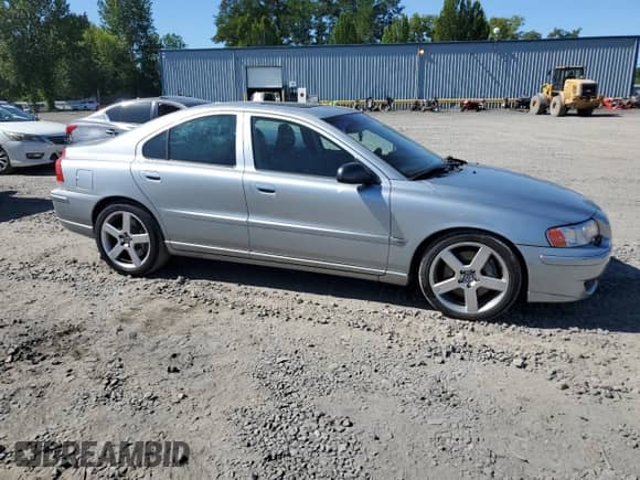 2006 Volvo S60 2.5L Turbo R с VIN YV1RH527662545876, выставлен на аукционе Copart как лот 65051575 с пробегом 120 115 миль миль и Списание • Salvage title. История ставок и продаж доступна на DreamBid. Изображение 4.