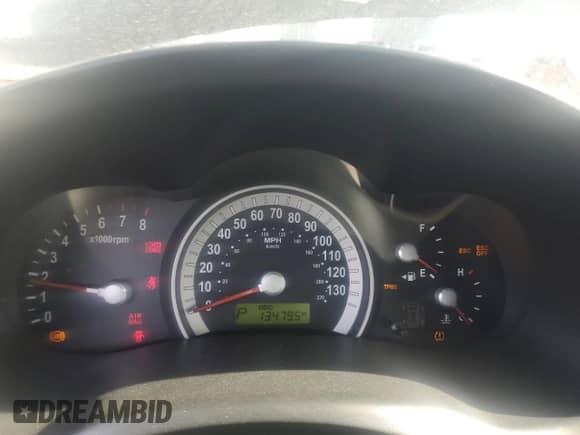 2008 Hyundai Entourage GLS с VIN KNDMC233386047512, выставлен на аукционе Copart как лот 88179335 с пробегом 134 795 миль миль и Списание • Salvage title. История ставок и продаж доступна на DreamBid. Изображение 9.