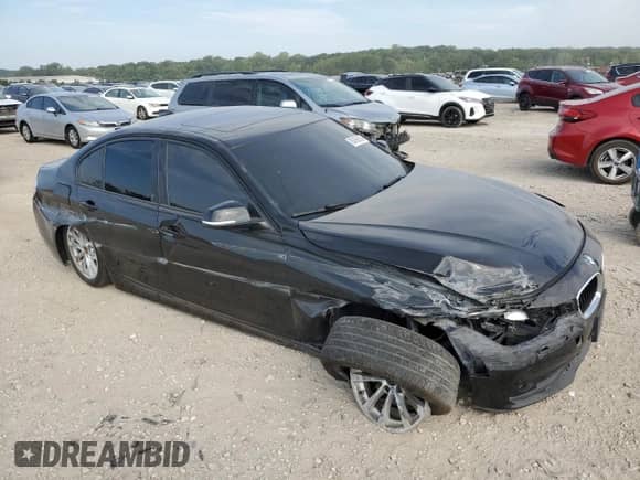 2016 BMW 3 Series 320i xDrive с VIN WBA8A3C57GK690222, выставлен на аукционе Copart как лот 80456555 с пробегом 211 631 миль миль и Списание • Salvage title. История ставок и продаж доступна на DreamBid. Изображение 4.