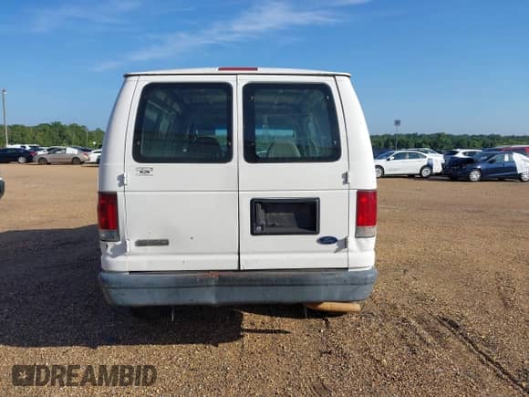 2008 Ford Econoline Cargo Commercial with VIN 1FTNE14W68DA02089, listed as a IAAI auction lot 42644830 with 66,028 mi miles and . Bid and sale history available at DreamBid. Image 16.