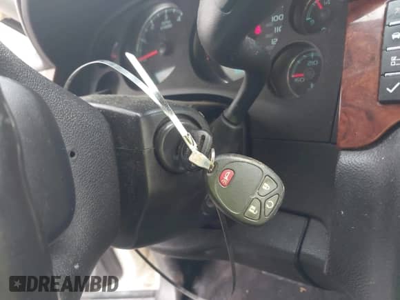 2011 GMC Sierra 1500 SLT с VIN 3GTP2WE34BG148777, выставлен на аукционе IAAI как лот 42308307 с пробегом 261 773 миль миль и . История ставок и продаж доступна на DreamBid. Изображение 11.