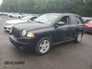 2007 Jeep Compass Sport with VIN 1J8FT47W27D130263, listed as a Copart auction lot 69453005 with 186,589 mi miles and Salvage title. Bid and sale history available at DreamBid. Image 1.