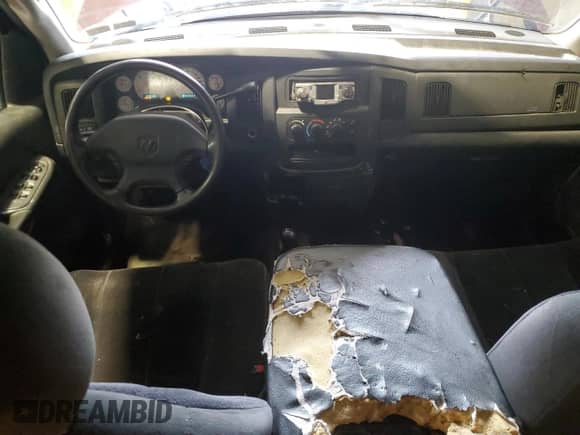 2003 Dodge 1500 ST z VIN 1D7HU18N43S260929, wystawiony jako Copart lot #81071565 z przebiegiem 218 136 mil mil oraz Szkoda całkowita • Salvage title. Historia ofert i sprzedaży dostępna na DreamBid. Obrazek 8.