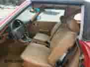 1985 Mercedes-Benz 380 с VIN WDBBA45C9FA017476, выставлен на аукционе Copart как лот 58777585 с пробегом 135 805 миль миль и Списание • Salvage title. История ставок и продаж доступна на DreamBid. Изображение 7.