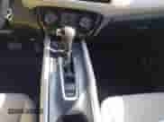2021 Honda HR-V LX z VIN 3CZRU5H33MM706593, wystawiony jako IAAI lot #42548893 z przebiegiem 58 842 mil mil oraz . Historia ofert i sprzedaży dostępna na DreamBid. Obrazek 12.