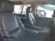 2013 Chevrolet Suburban LTZ z VIN 1GNSCKE02DR107533, wystawiony jako IAAI lot #41990318 z przebiegiem 228 846 mil mil oraz . Historia ofert i sprzedaży dostępna na DreamBid. Obrazek 8.