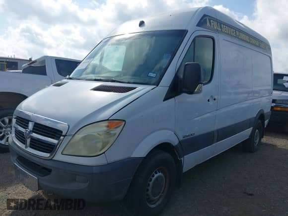 2008 Dodge Sprinter with VIN WD0PE745785276048, listed as a IAAI auction lot 42673730 with 91,977 mi miles and . Bid and sale history available at DreamBid. Image 2.