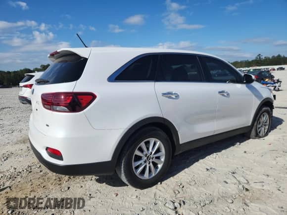 2020 Kia Sorento L with VIN 5XYPG4A37LG641803, listed as a Copart auction lot 85180985 with 81,273 mi miles and Salvage title. Bid and sale history available at DreamBid. Image 3.