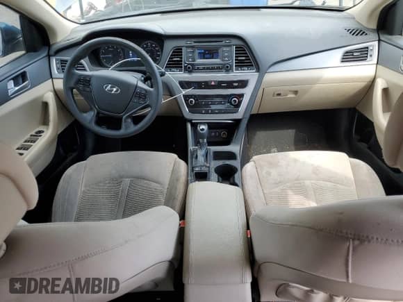 2015 Hyundai Sonata SE with VIN 5NPE24AF7FH200945, listed as a Copart auction lot 67058405 with 133,993 mi miles and Salvage title. Bid and sale history available at DreamBid. Image 8.