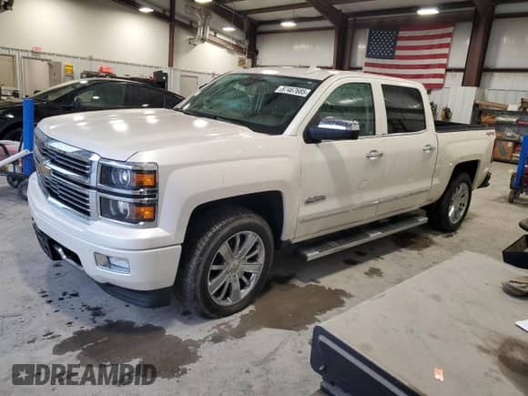 2015 Chevrolet Silverado 1500 High Country z VIN 3GCUKTEC9FG118679, wystawiony jako Copart lot #87467685 z przebiegiem 70 846 mil mil oraz Szkoda całkowita • Salvage title. Historia ofert i sprzedaży dostępna na DreamBid. Obrazek 1.