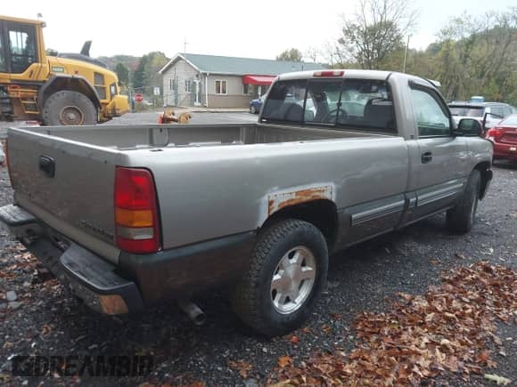 1999 Chevrolet Silverado 1500 с VIN 1GCEC14V8XE140478, выставлен на аукционе IAAI как лот 43473601 с пробегом 146 685 миль миль и . История ставок и продаж доступна на DreamBid. Изображение 4.
