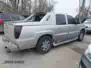 2005 Cadillac Escalade EXT z VIN 3GYEK62NX5G113446, wystawiony jako IAAI lot #41559504 z przebiegiem 173 247 mil mil oraz . Historia ofert i sprzedaży dostępna na DreamBid. Obrazek 4.