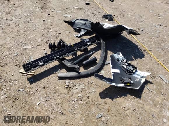 2025 Chevrolet Traverse AWD Z71 with VIN 1GNEVJRS3SJ227916, listed as a Copart auction lot 81410215 with 4,208 mi miles and Salvage title. Bid and sale history available at DreamBid. Image 13.