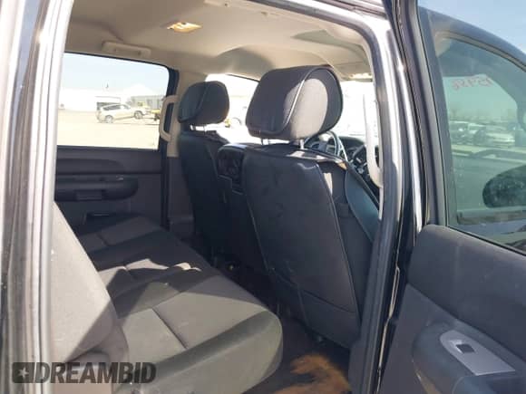 2010 Chevrolet Silverado 1500 LT z VIN 3GCRKSEA1AG200168, wystawiony jako IAAI lot #41875936 z przebiegiem 239 240 mil mil oraz . Historia ofert i sprzedaży dostępna na DreamBid. Obrazek 8.