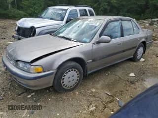 1991 Honda Accord с VIN 1HGCB7655MA125418, выставлен на аукционе Copart как лот 42049712 с пробегом 241 937 миль миль и На запчасти • Non repairable. История ставок и продаж доступна на DreamBid. Изображение 1.