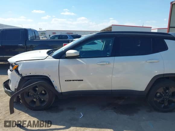 2019 Jeep Compass Latitude с VIN 3C4NJDBB0KT714144, выставлен на аукционе IAAI как лот 43341520 с пробегом 72 634 миль миль и . История ставок и продаж доступна на DreamBid. Изображение 14.