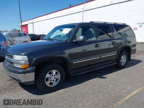 2003 Chevrolet Suburban LT z VIN 3GNEC16Z73G285263, wystawiony jako IAAI lot #41966145 z przebiegiem 197 966 mil mil oraz . Historia ofert i sprzedaży dostępna na DreamBid. Obrazek 17.