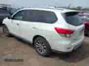 2016 Nissan Pathfinder Platinum with VIN 5N1AR2MMXGC645388, listed as a IAAI auction lot 42152155 with 107,433 mi miles and . Bid and sale history available at DreamBid. Image 3.