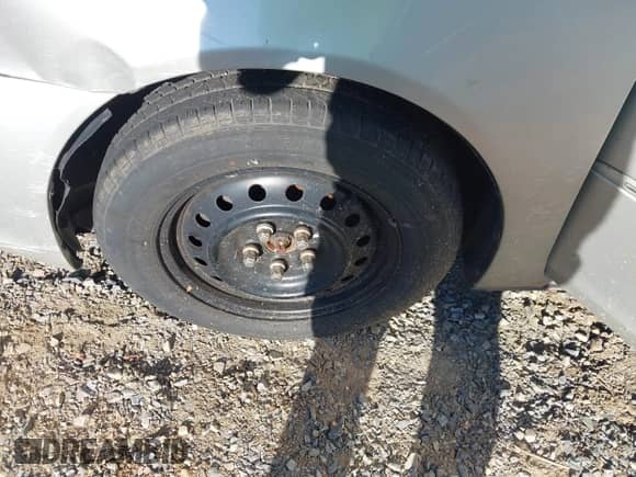 2005 Toyota Camry XLE с VIN 4T1BF30K25U604039, выставлен на аукционе IAAI как лот 43139598 с пробегом 271 651 миль миль и . История ставок и продаж доступна на DreamBid. Изображение 12.