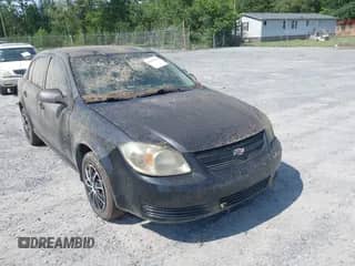 2010 Chevrolet Cobalt z VIN 1G1AA5F52A7142613, wystawiony jako IAAI lot #42251965 z przebiegiem 120 369 mil mil oraz . Historia ofert i sprzedaży dostępna na DreamBid. Obrazek 1.