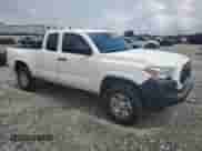 2023 Toyota Tacoma SR z VIN 3TYRX5GN2PT085100, wystawiony jako Copart lot #70010035 z przebiegiem 48 446 mil mil oraz Szkoda całkowita • Salvage title. Historia ofert i sprzedaży dostępna na DreamBid. Obrazek 4.