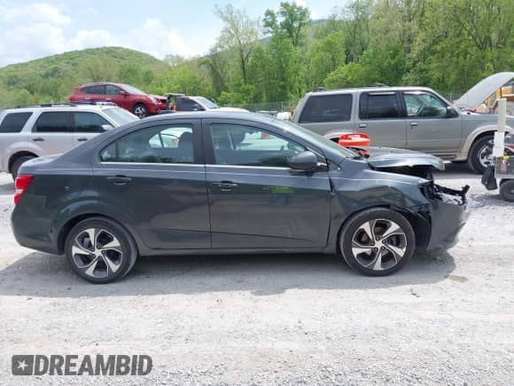 2019 Chevrolet Sonic Premier с VIN 1G1JF5SBXK4124196, выставлен на аукционе IAAI как лот 42169611 с пробегом 128 220 миль миль и . История ставок и продаж доступна на DreamBid. Изображение 13.
