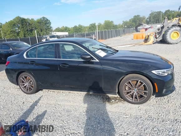 2020 BMW 3 Series 330i with VIN 3MW5R1J08L8B11466, listed as a IAAI auction lot 43048445 with Not provided miles and . Bid and sale history available at DreamBid. Image 14.